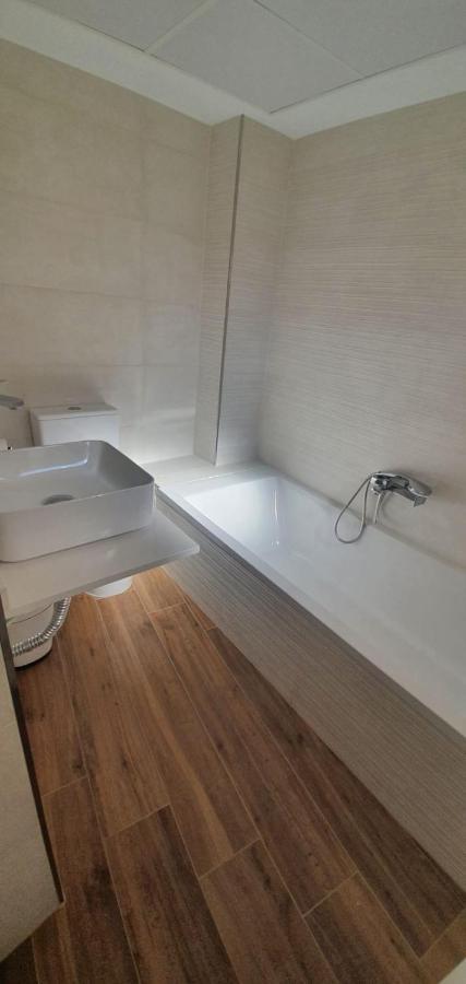 Beautiful Apartment In Third Line Beach Boliches Fuengirola Ngoại thất bức ảnh